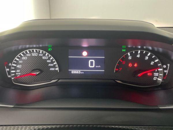 peugeot-208-2022-gasolina-1199cc