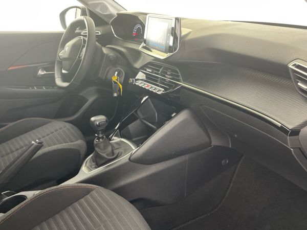 peugeot-208-2022-gasolina-1199cc