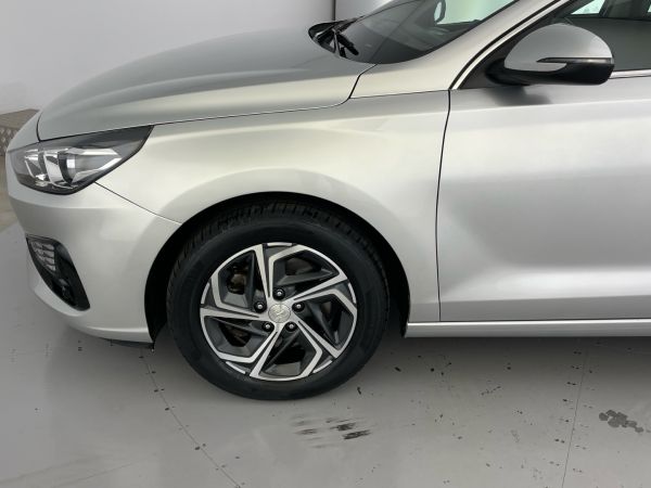 hyundai-i30-2021-gasolina-998cc
