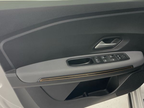 dacia-sandero-2024-gpl-999cc