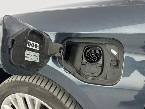 seat-leon-2025-hibrido-1498cc