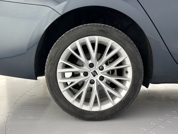 seat-leon-2025-hibrido-1498cc