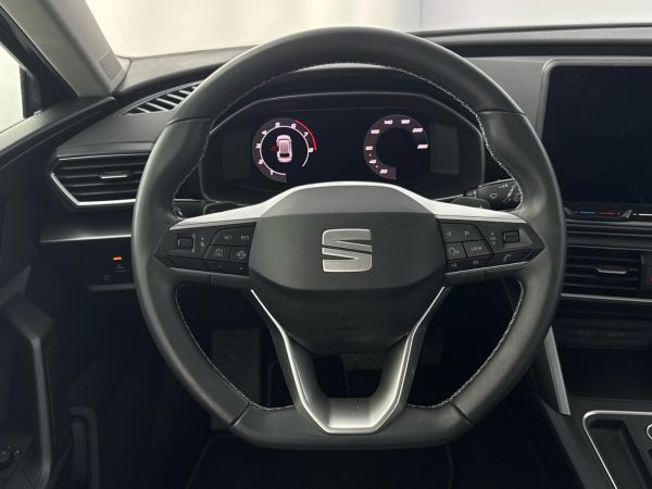 seat-leon-2025-hibrido-1498cc