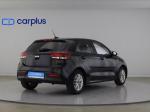 kia-rio-2021-gasolina-1197cc