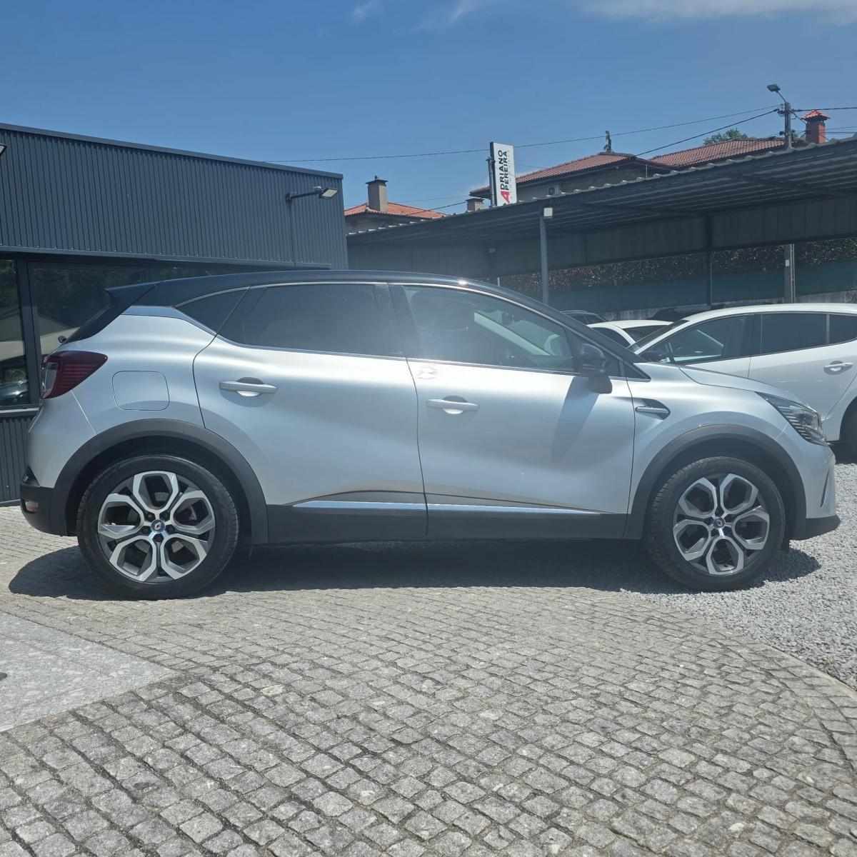 renault-captur-2021-hibrido-a-gasolina-1598cc