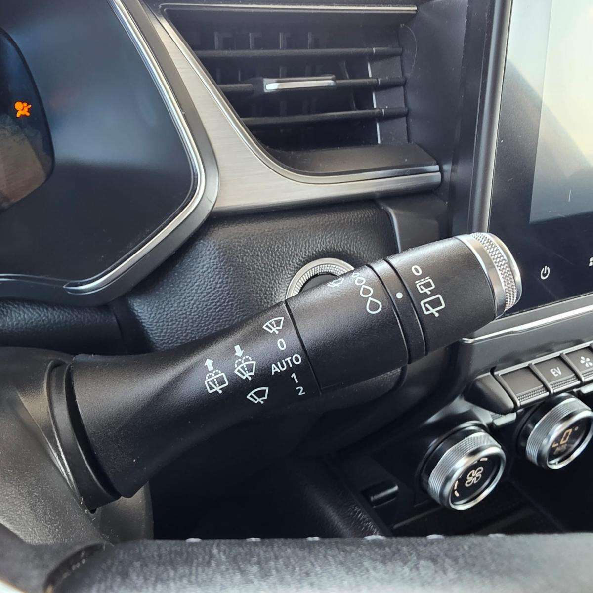 renault-captur-2021-hibrido-a-gasolina-1598cc