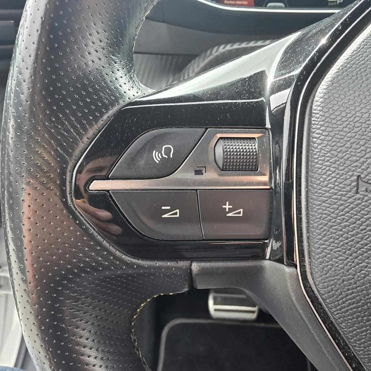 peugeot-208-2020-eletrico-0cc