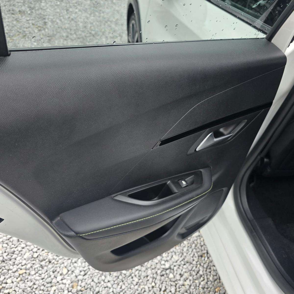 peugeot-208-2020-eletrico-0cc