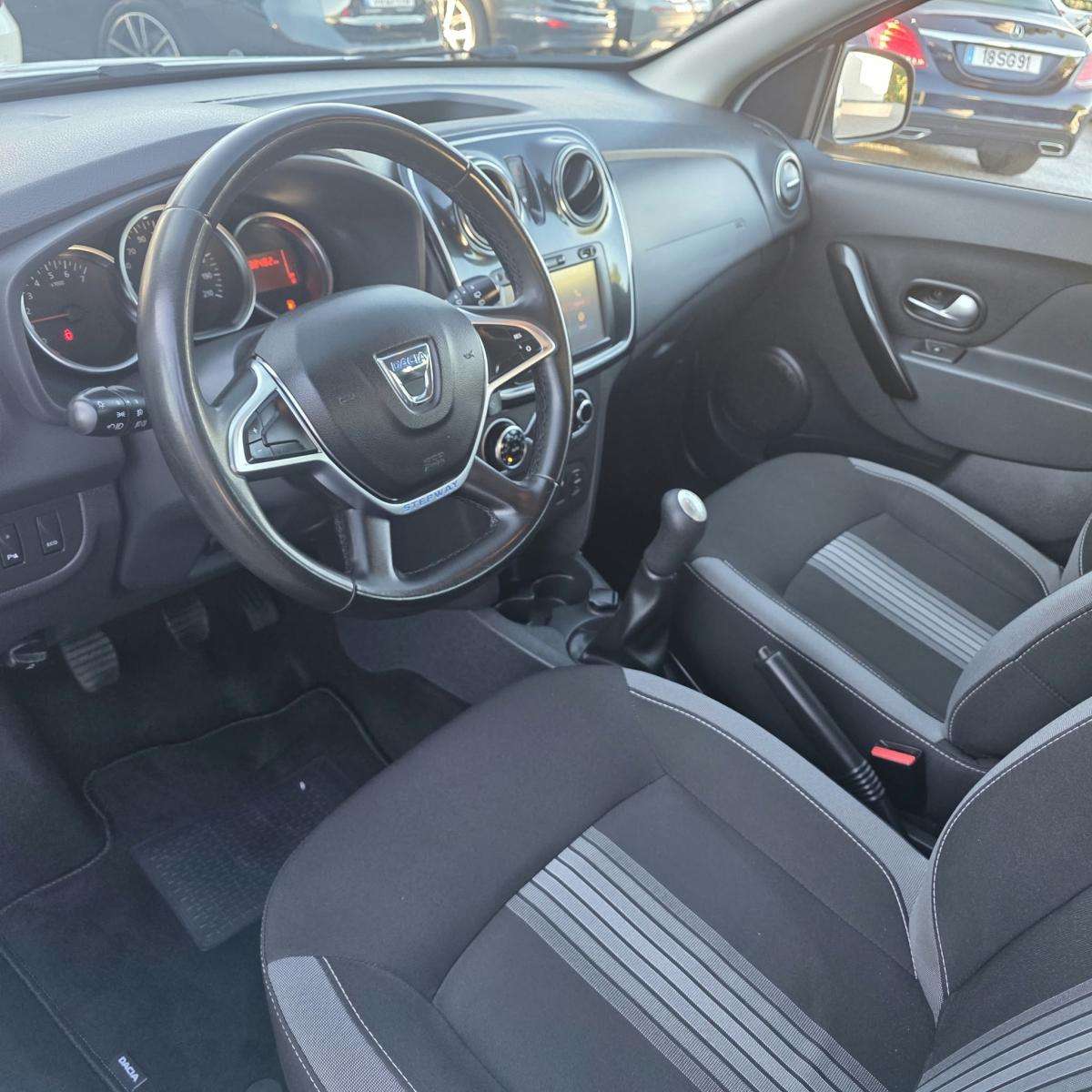 dacia-sandero-2018-gasolina-898cc