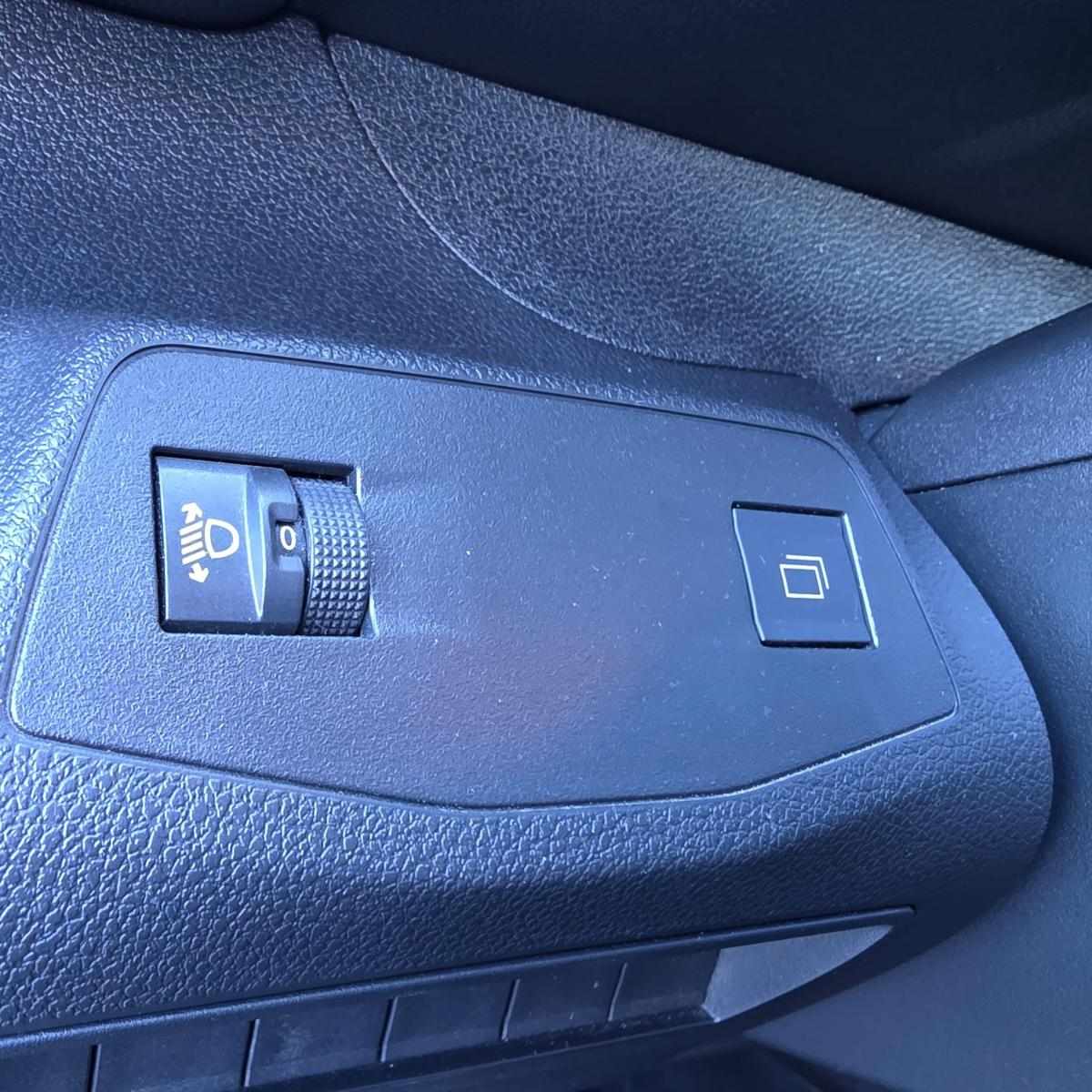 peugeot-partner-2025-diesel-1499cc