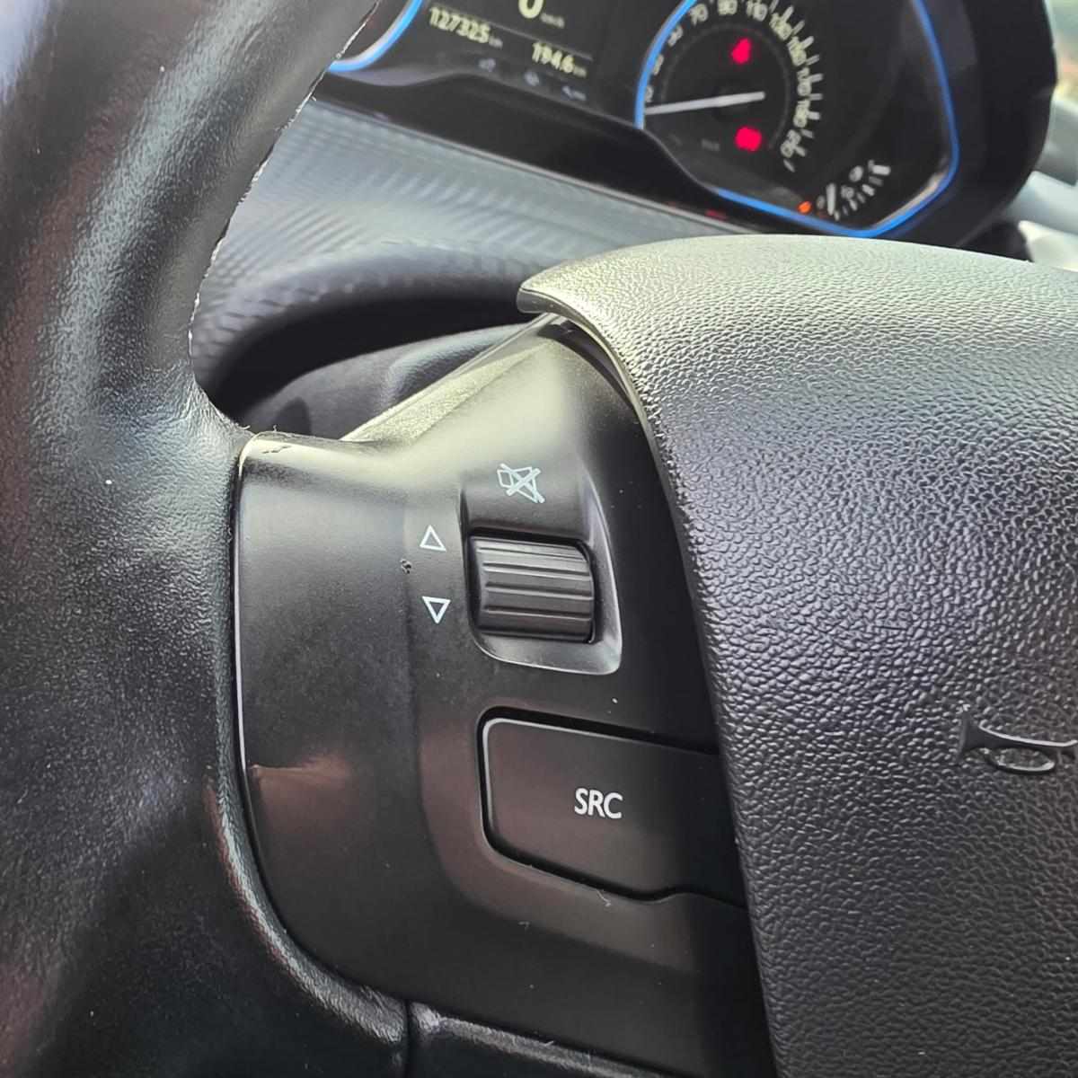 peugeot-2008-2016-gasolina-1199cc