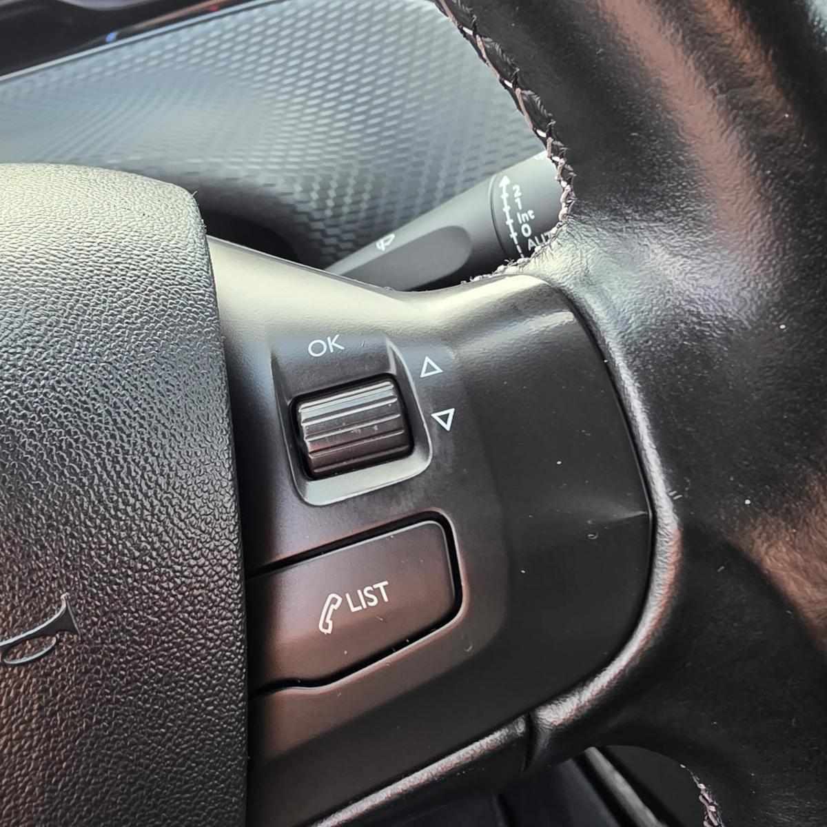 peugeot-2008-2016-gasolina-1199cc