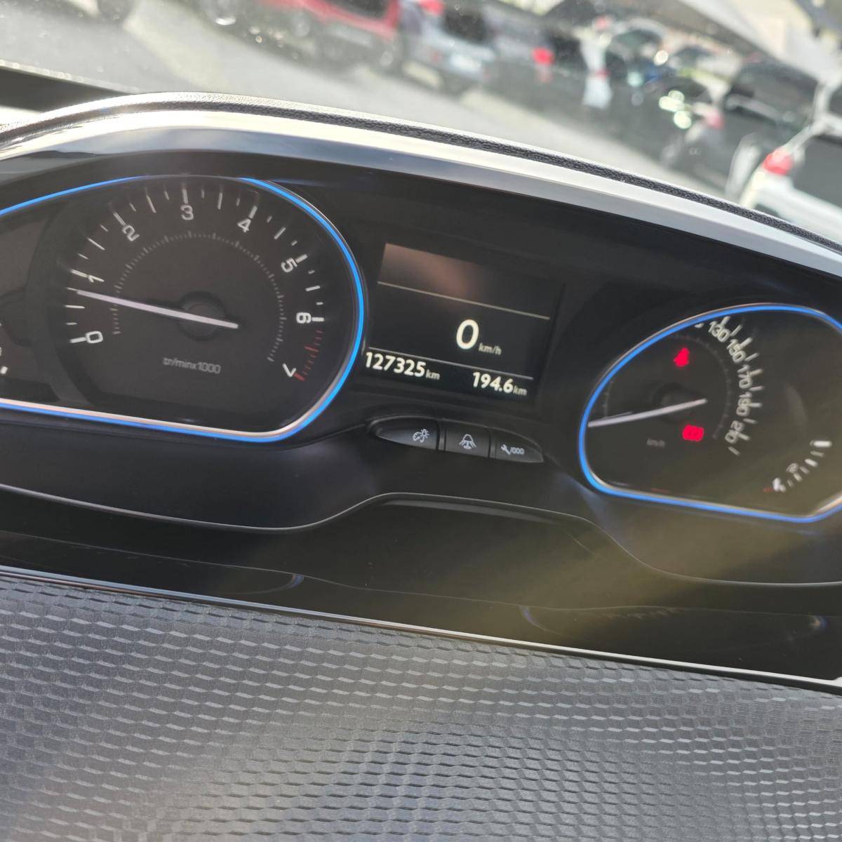 peugeot-2008-2016-gasolina-1199cc