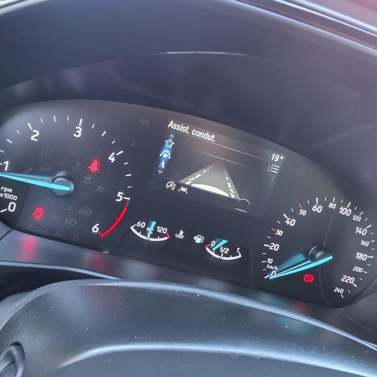 ford-focus-2020-diesel-1499cc