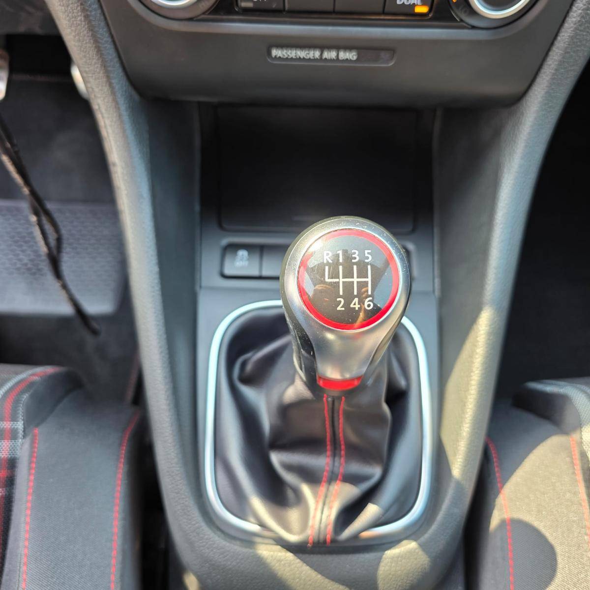 volkswagen-golf-2010-gasolina-1984cc