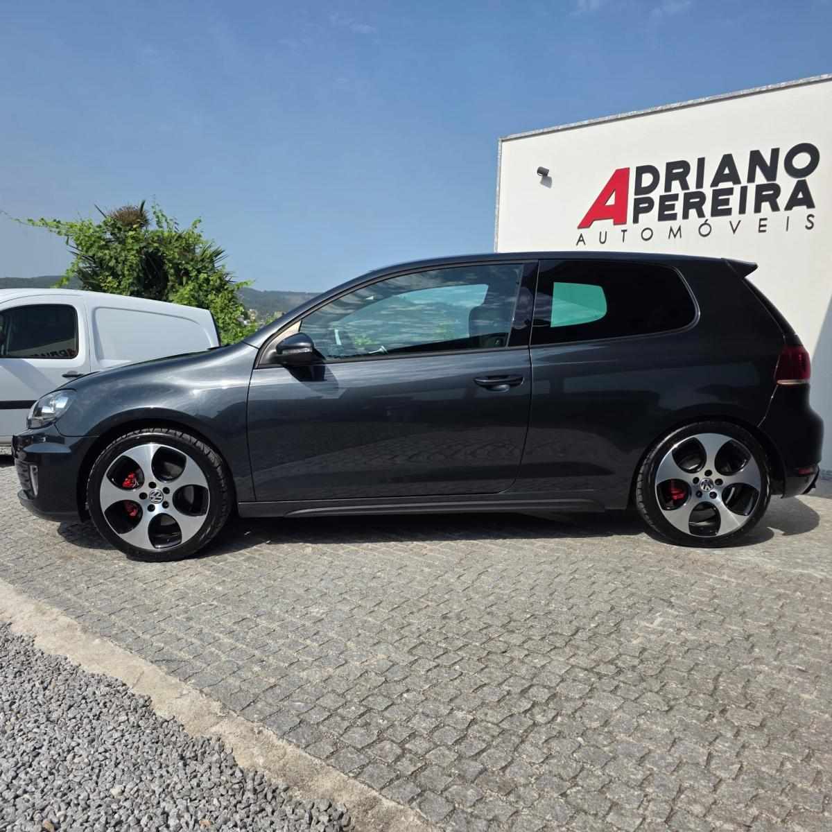 volkswagen-golf-2010-gasolina-1984cc