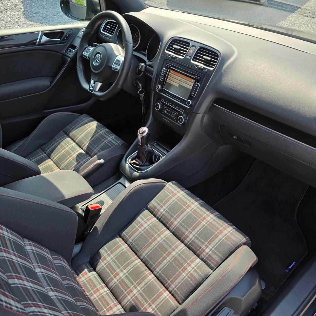 volkswagen-golf-2010-gasolina-1984cc