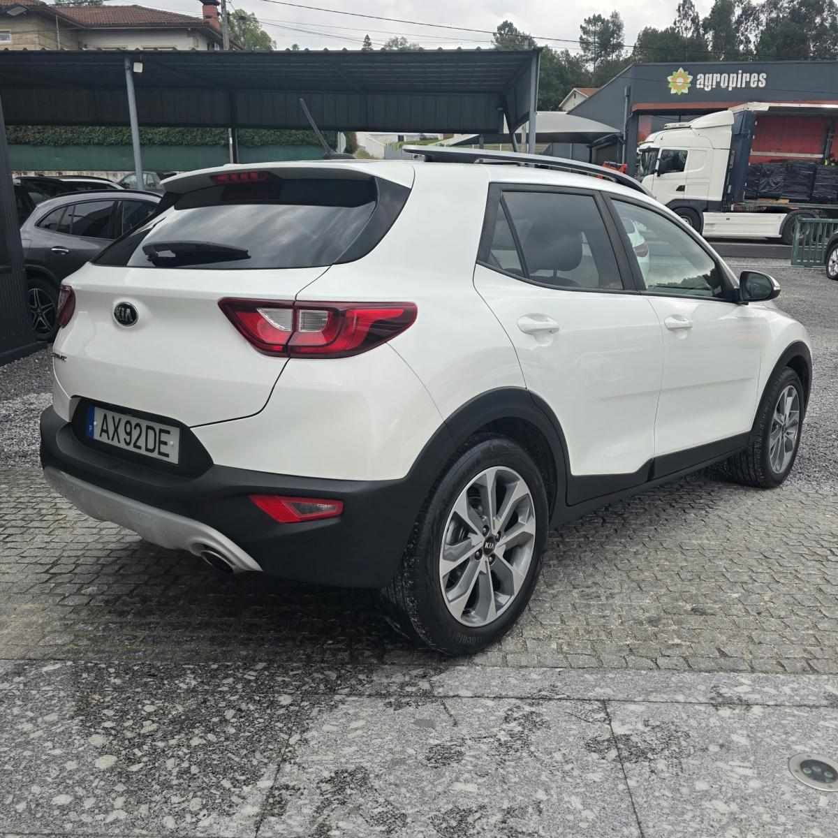 kia-stonic-2018-gasolina-1368cc