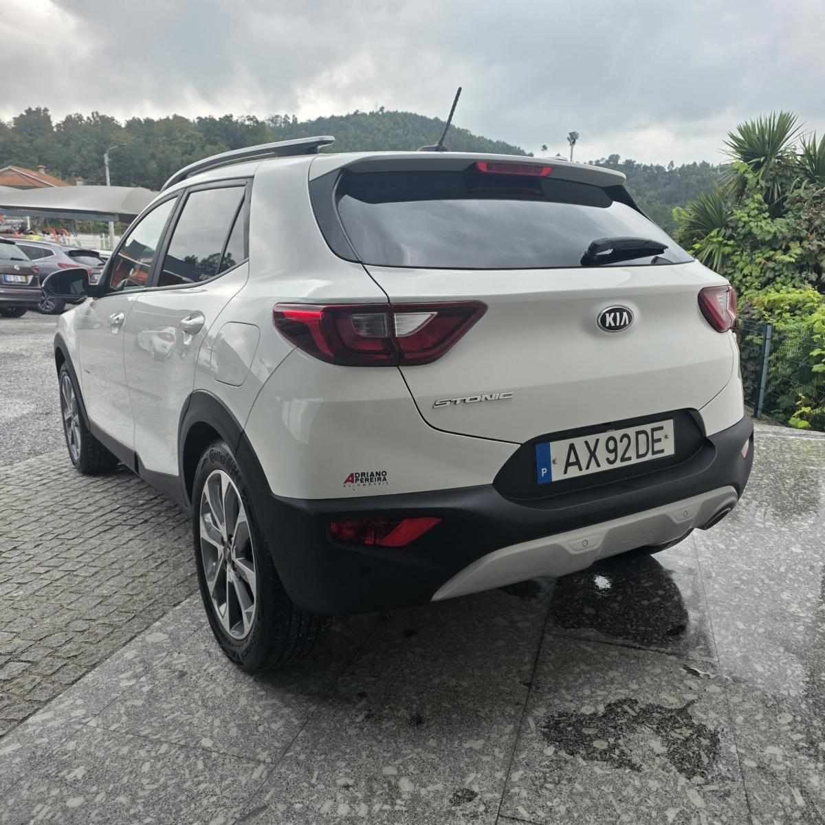 kia-stonic-2018-gasolina-1368cc