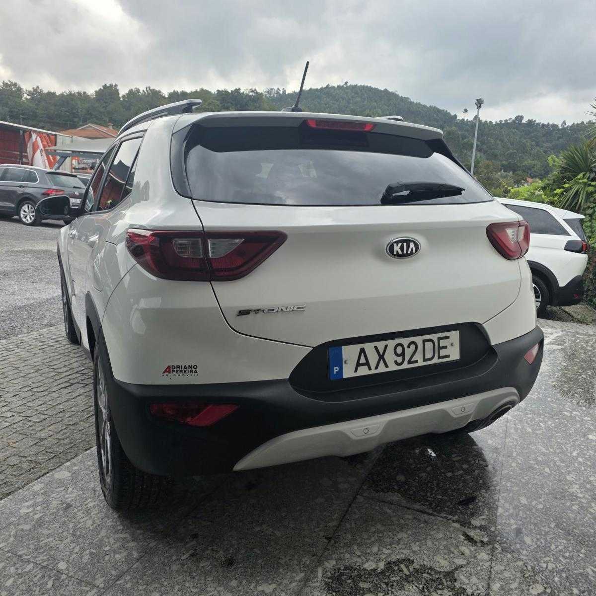 kia-stonic-2018-gasolina-1368cc