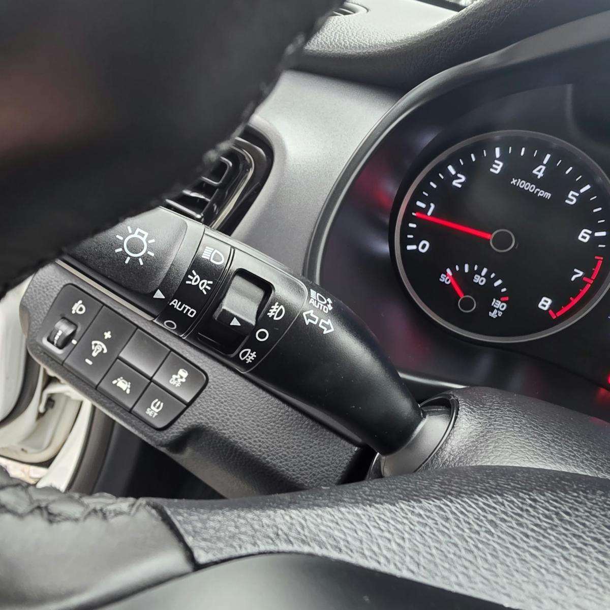 kia-stonic-2018-gasolina-1368cc