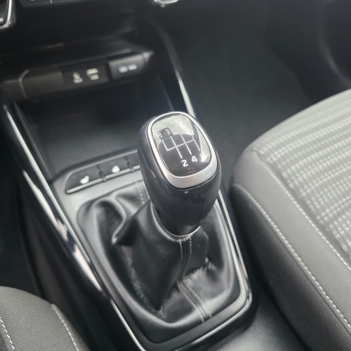 kia-stonic-2018-gasolina-1368cc