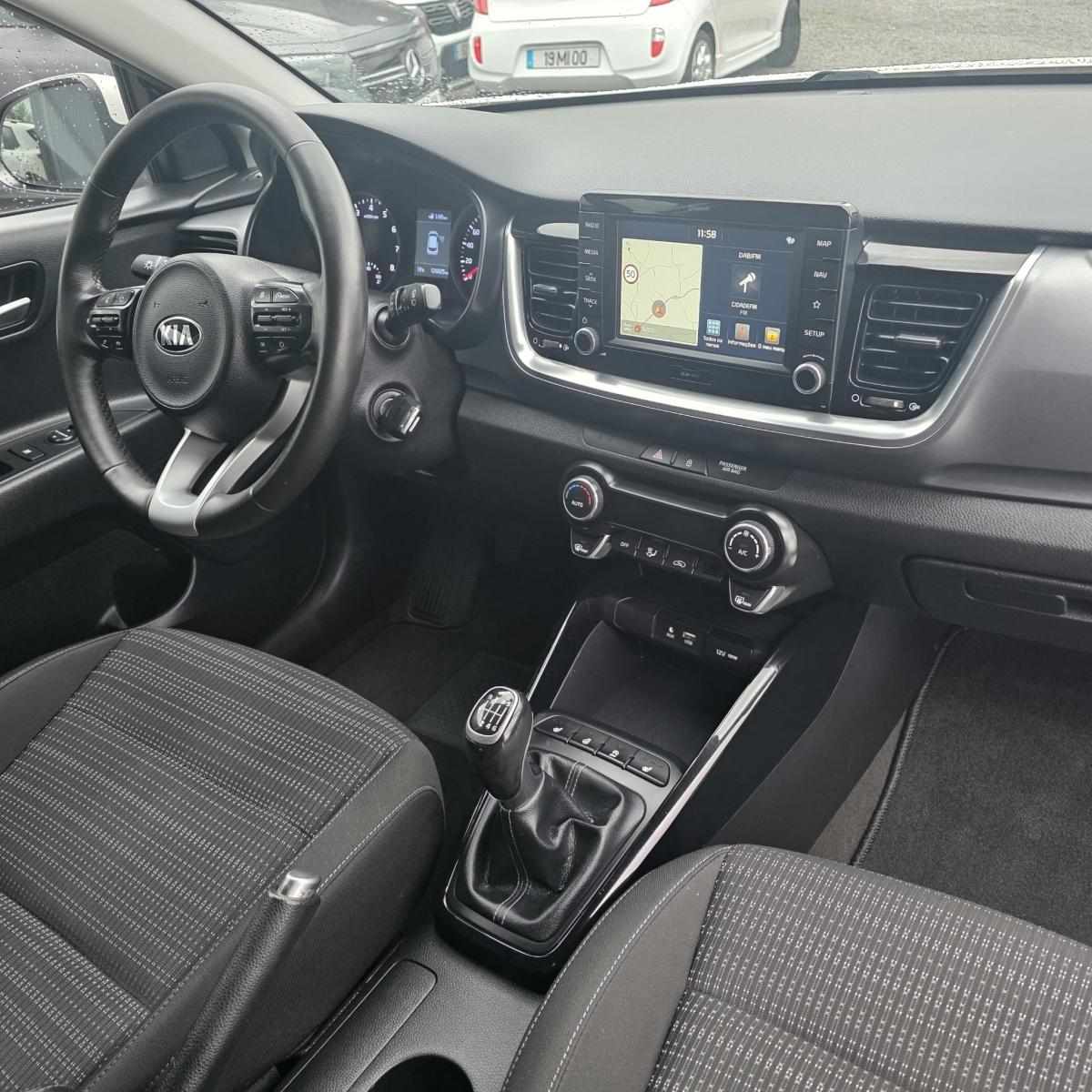kia-stonic-2018-gasolina-1368cc