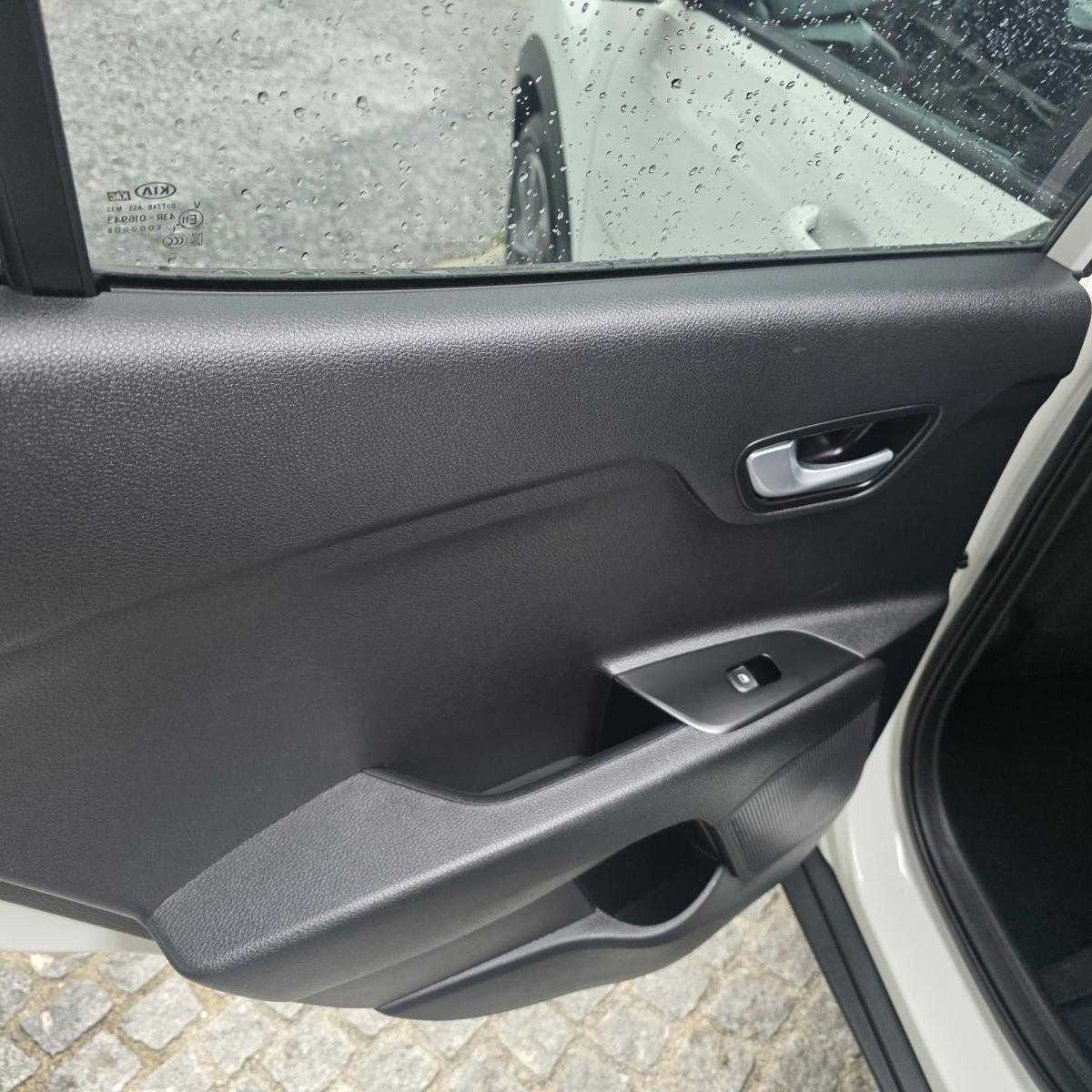 kia-stonic-2018-gasolina-1368cc