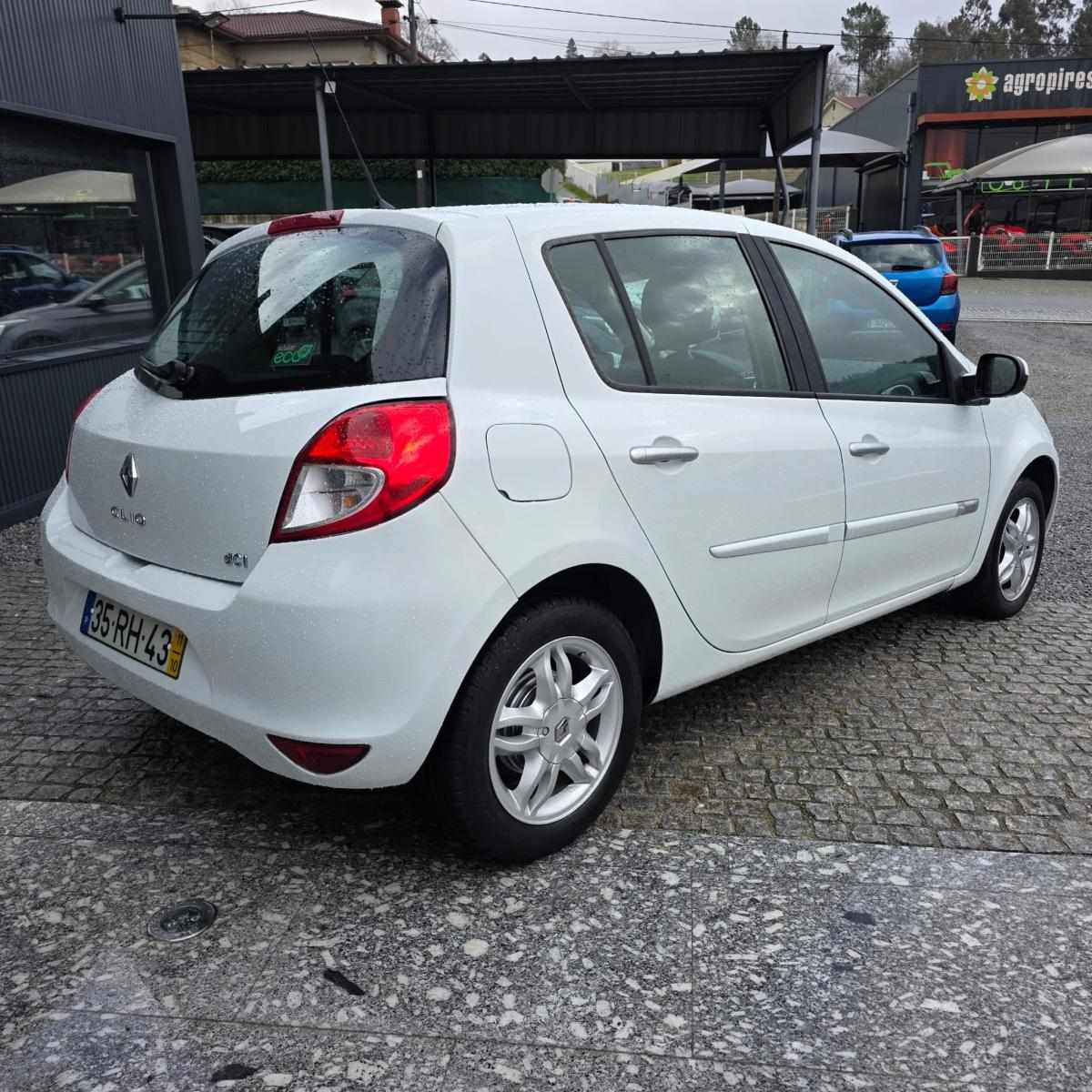 renault-clio-2011-diesel-1461cc