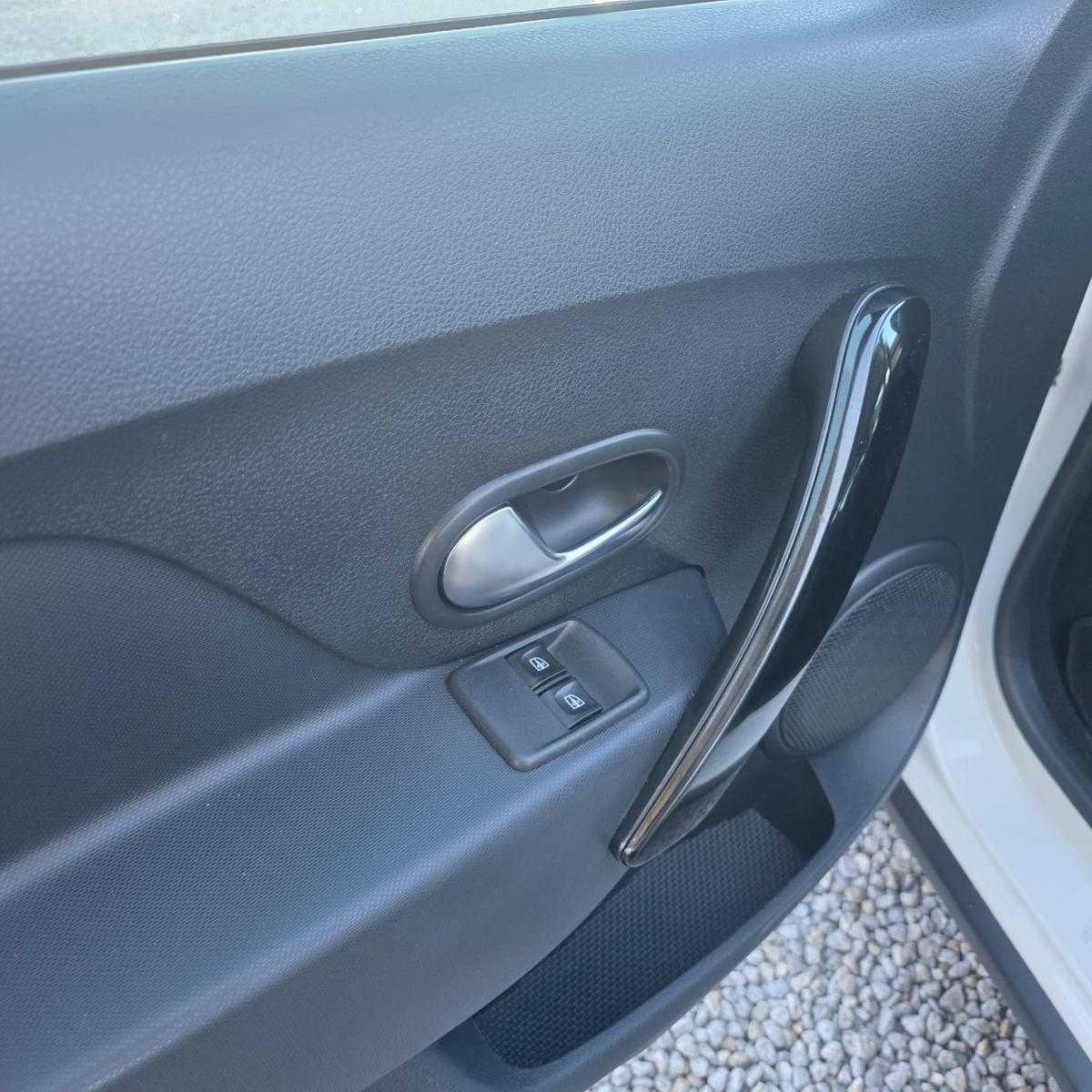 dacia-sandero-2018-gasolina-898cc