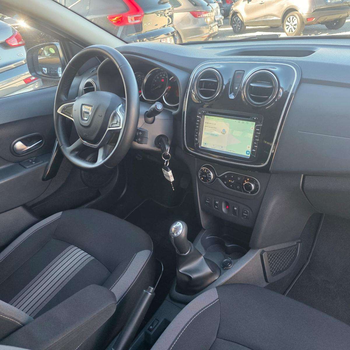 dacia-sandero-2018-gasolina-898cc