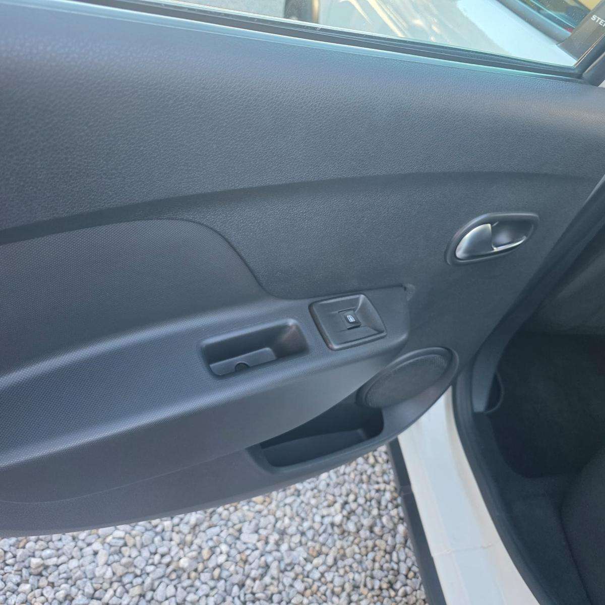 dacia-sandero-2018-gasolina-898cc