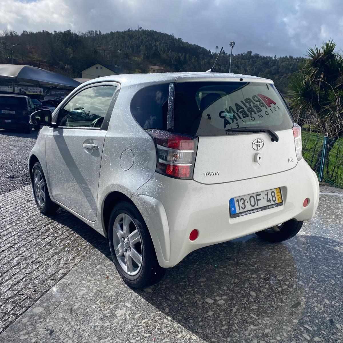 toyota-iq-2013-gasolina-998cc
