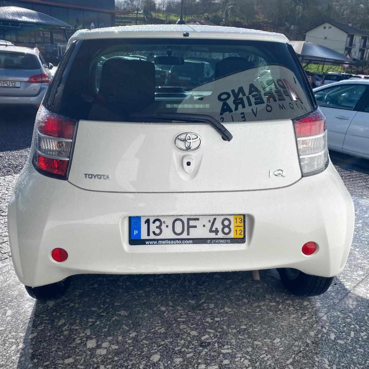 toyota-iq-2013-gasolina-998cc