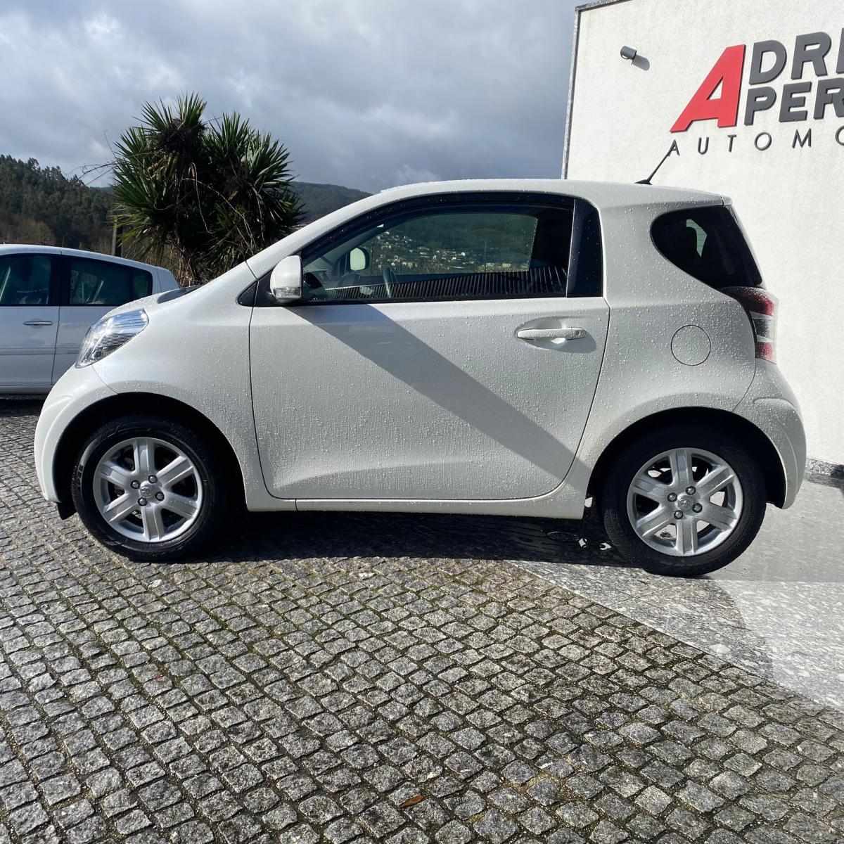 toyota-iq-2013-gasolina-998cc