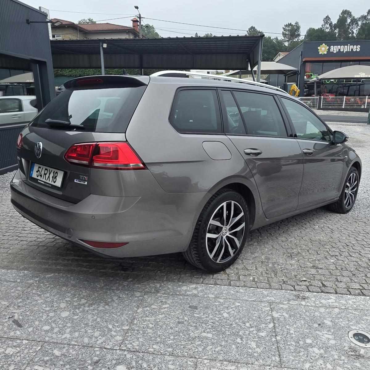 volkswagen-golf-variant-2016-diesel-1598cc