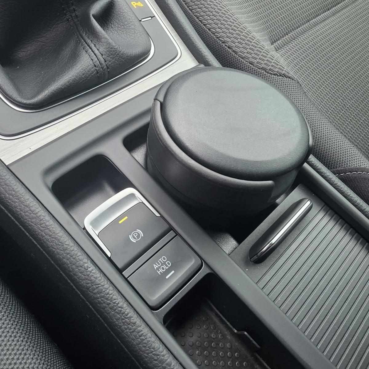 volkswagen-golf-variant-2016-diesel-1598cc