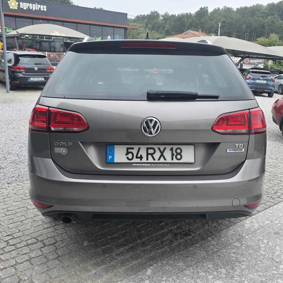 volkswagen-golf-variant-2016-diesel-1598cc