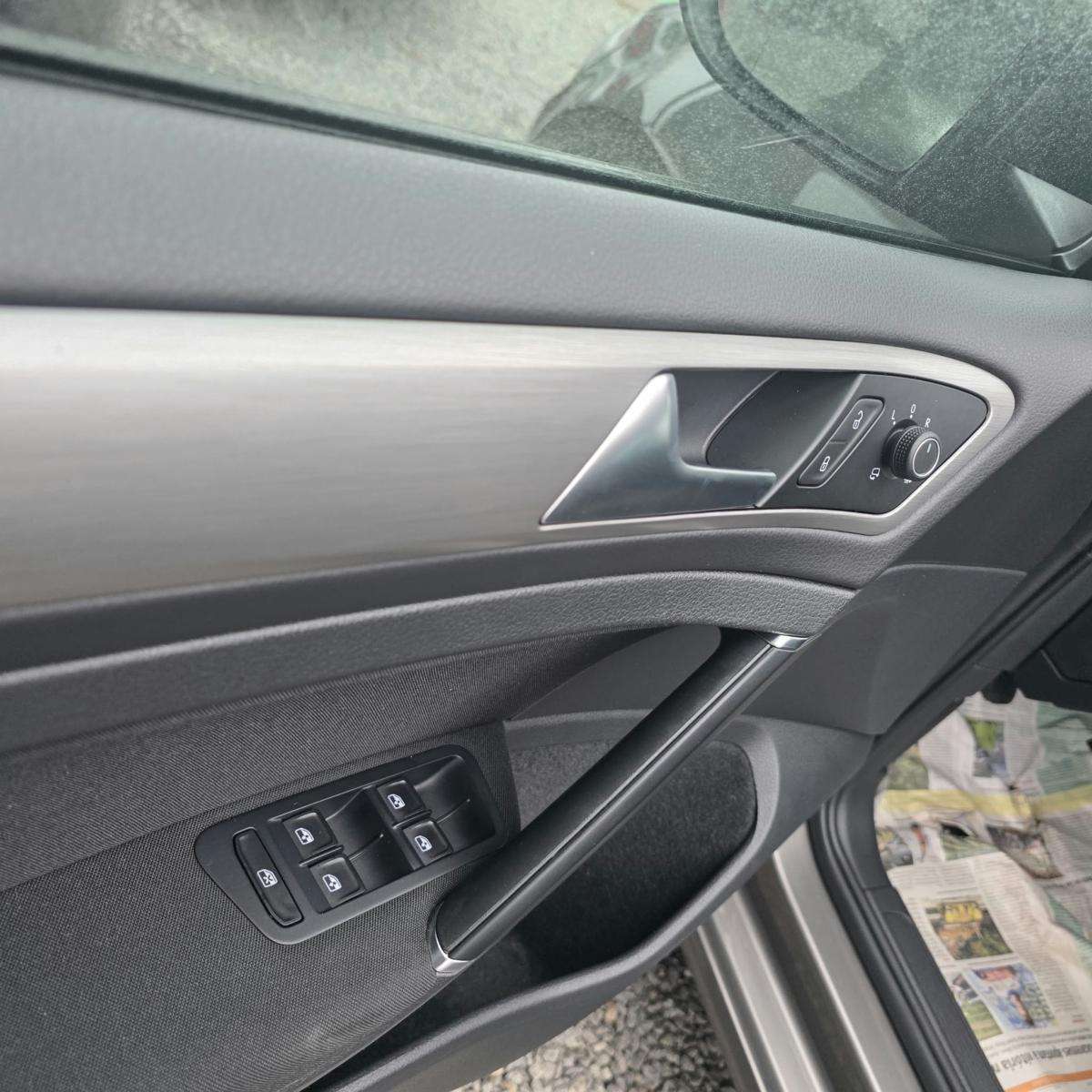 volkswagen-golf-variant-2016-diesel-1598cc