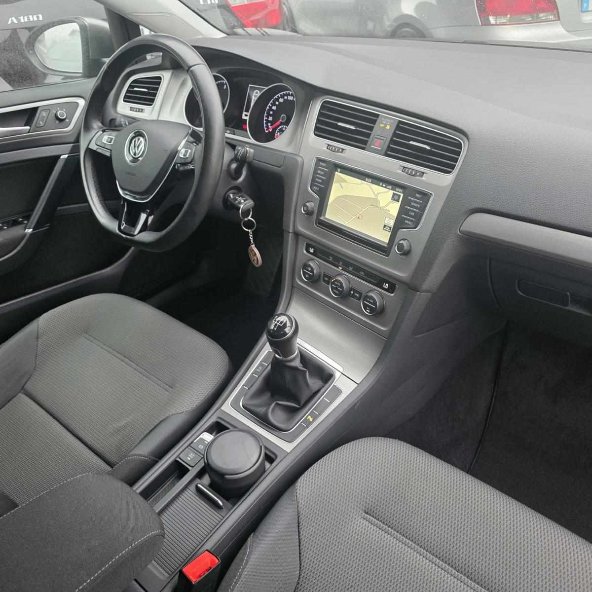 volkswagen-golf-variant-2016-diesel-1598cc