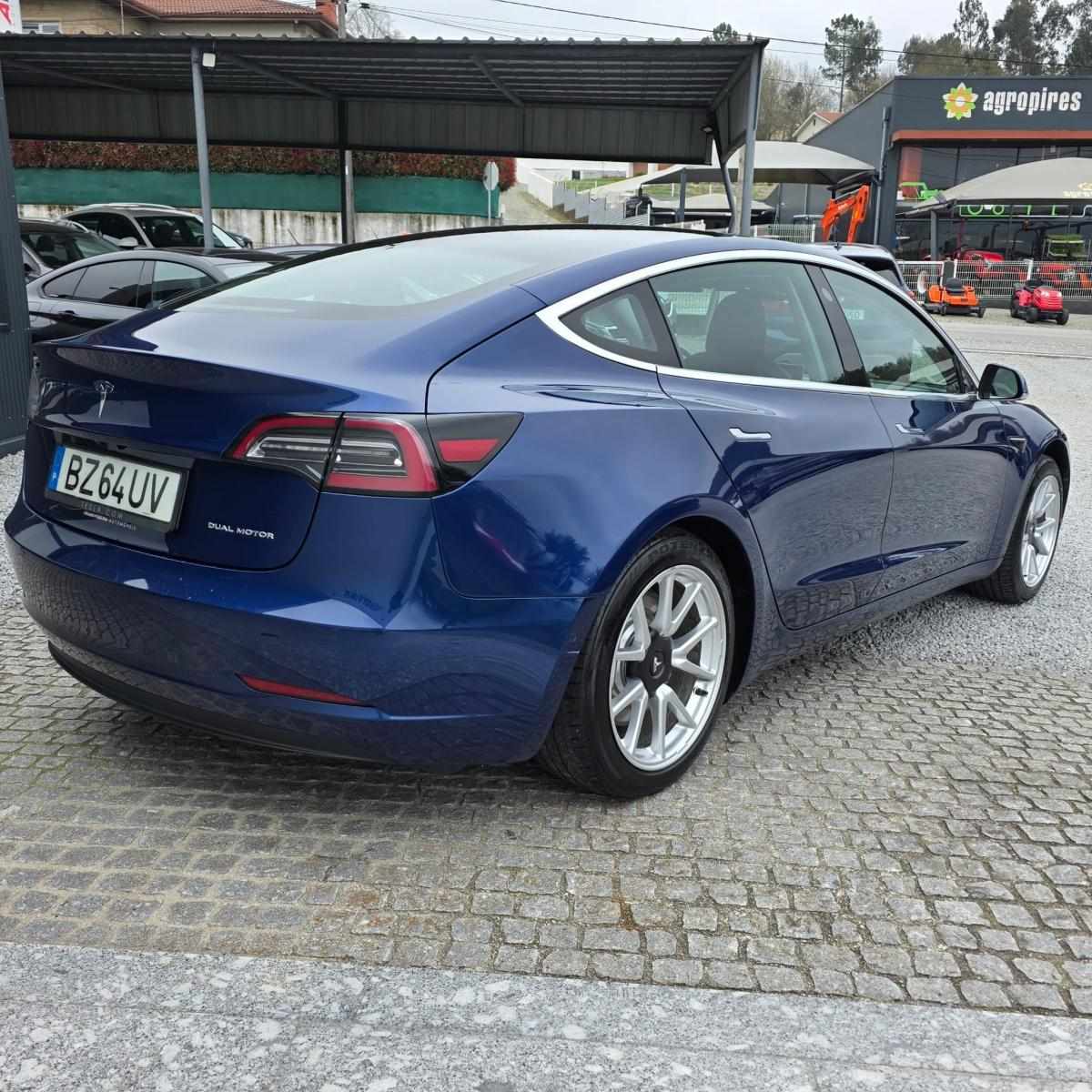 tesla-model-3-2019-eletrico-500cc