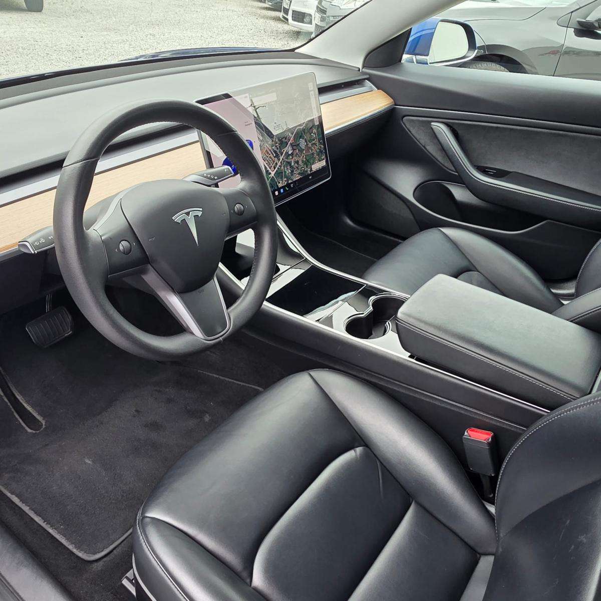 tesla-model-3-2019-eletrico-500cc