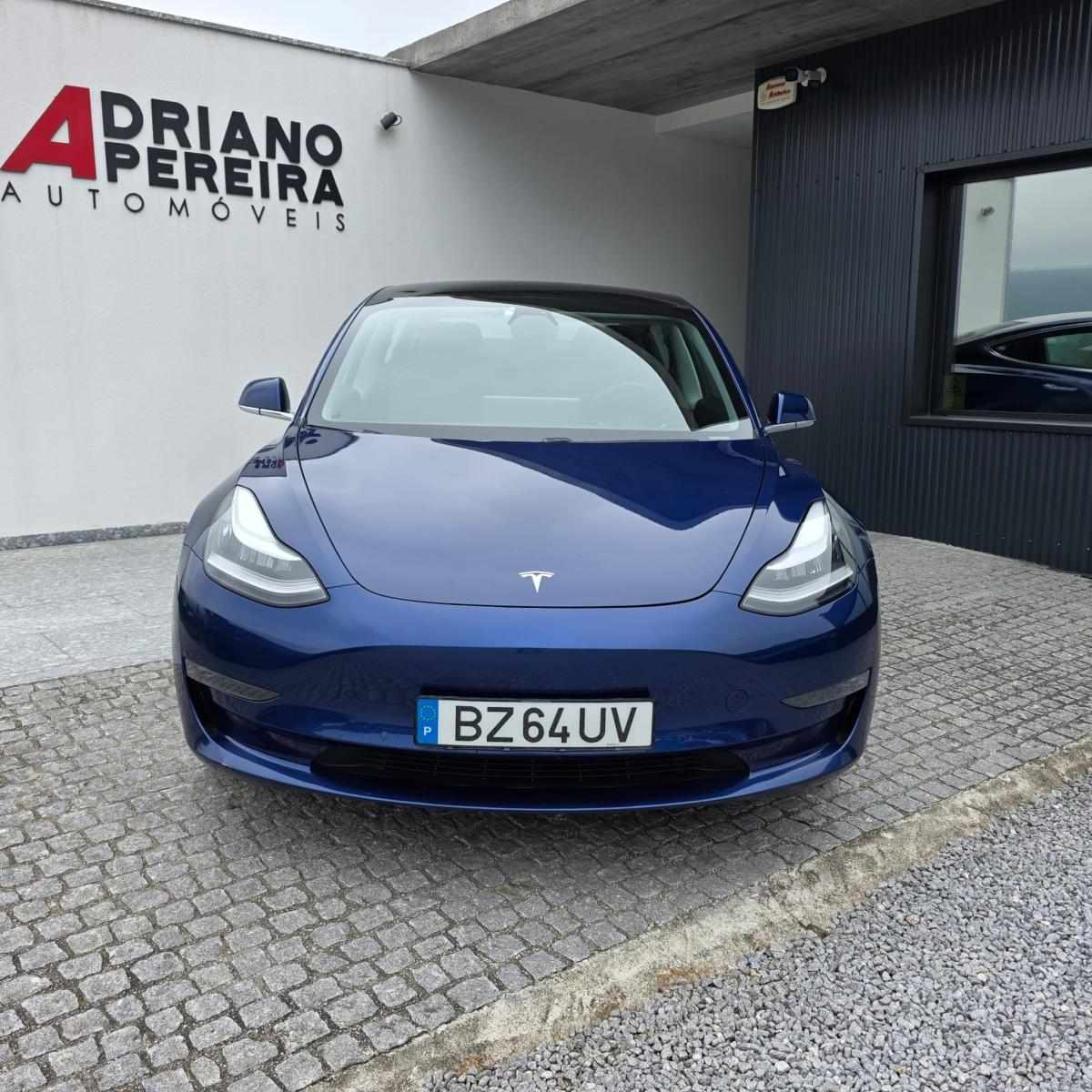 tesla-model-3-2019-eletrico-500cc