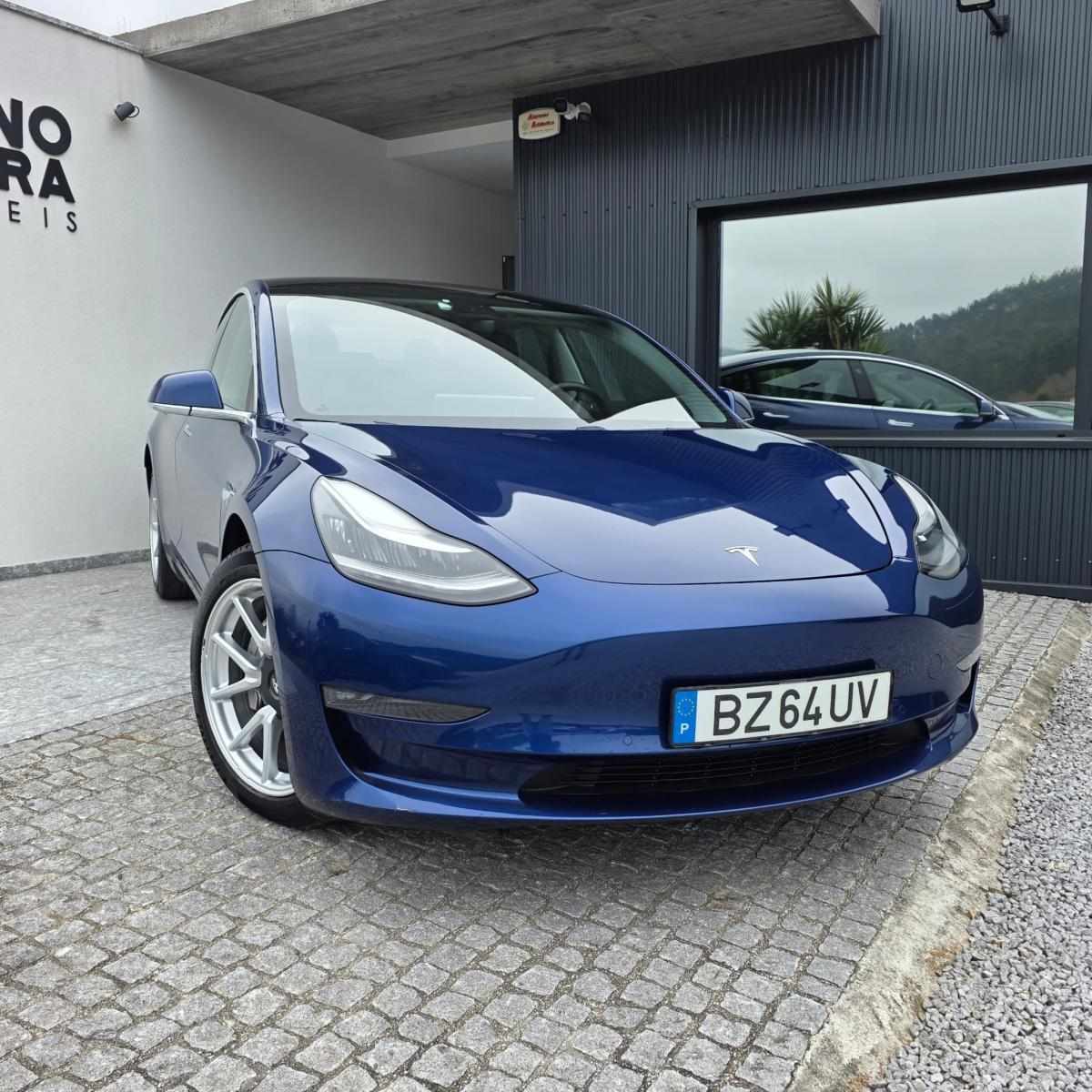 tesla-model-3-2019-eletrico-500cc