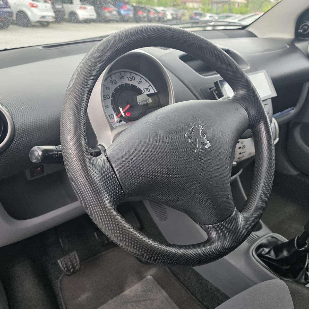peugeot-107-2011-gasolina-998cc