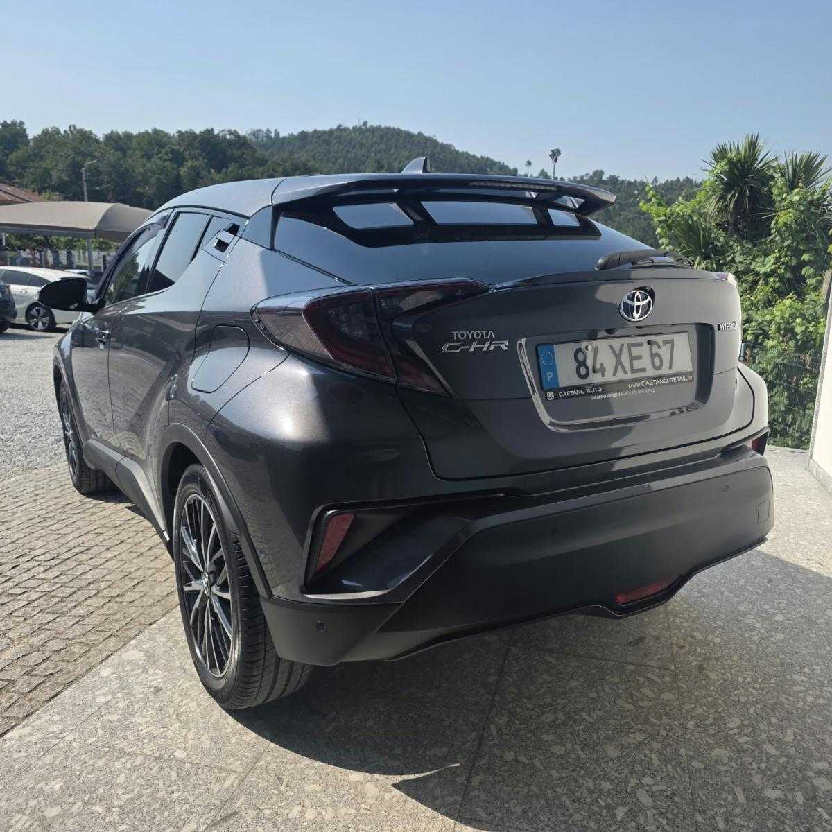 toyota-c-hr-2019-hibrido-a-gasolina-1798cc