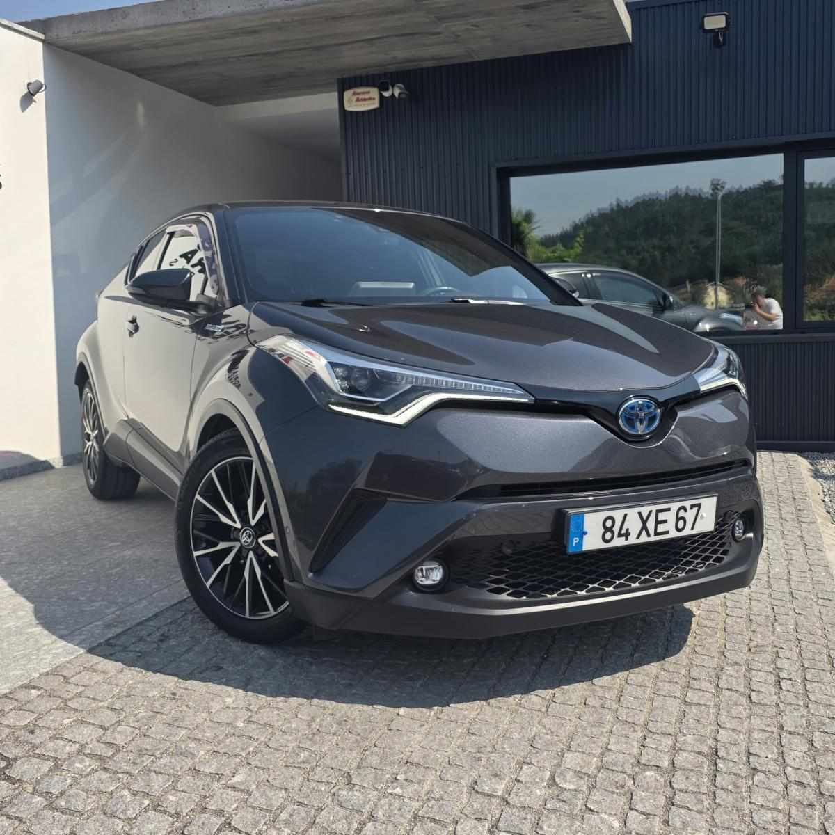 toyota-c-hr-2019-hibrido-a-gasolina-1798cc