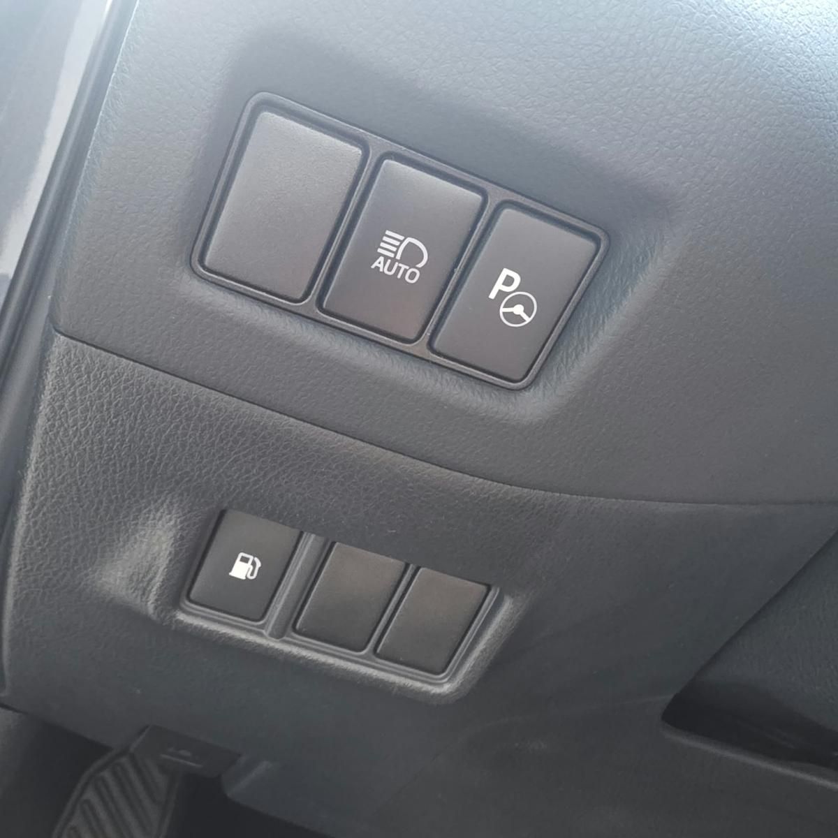 toyota-c-hr-2019-hibrido-a-gasolina-1798cc