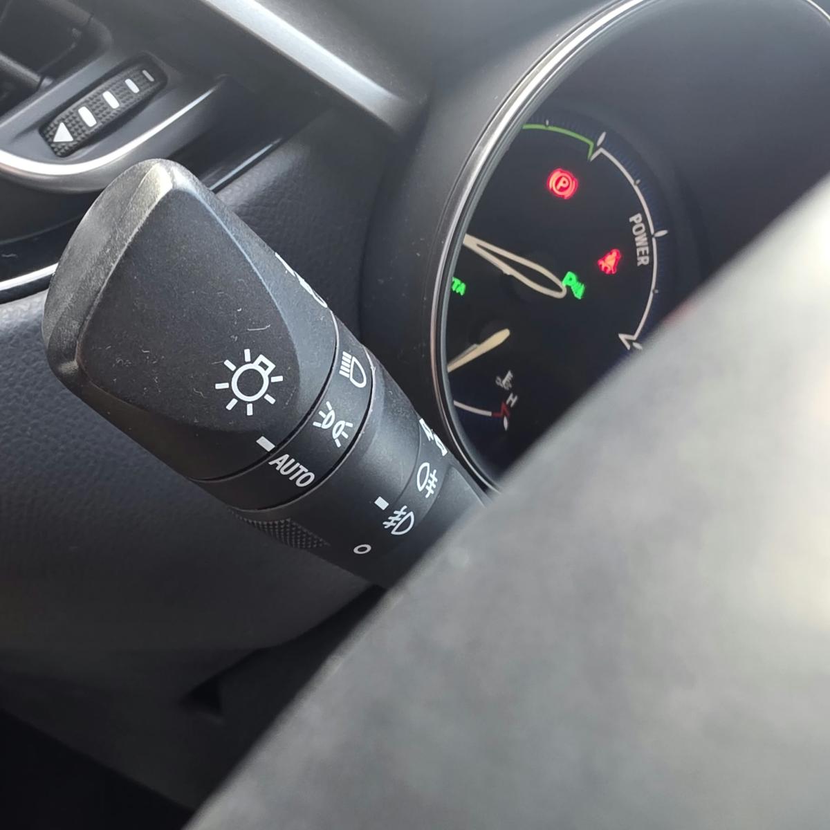 toyota-c-hr-2019-hibrido-a-gasolina-1798cc