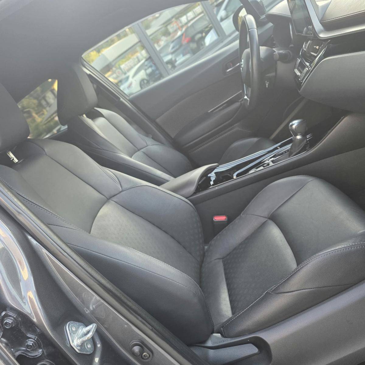 toyota-c-hr-2019-hibrido-a-gasolina-1798cc